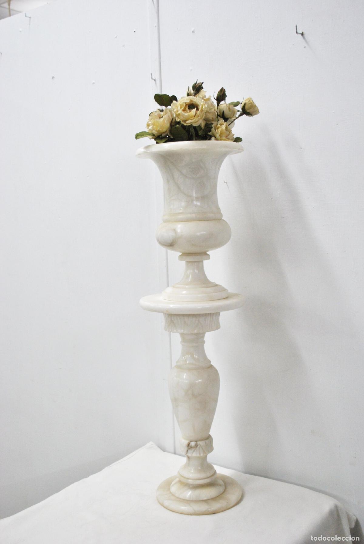 Antig&uuml;edades: Jarr&oacute;n con pedestal alabastro - Foto 3