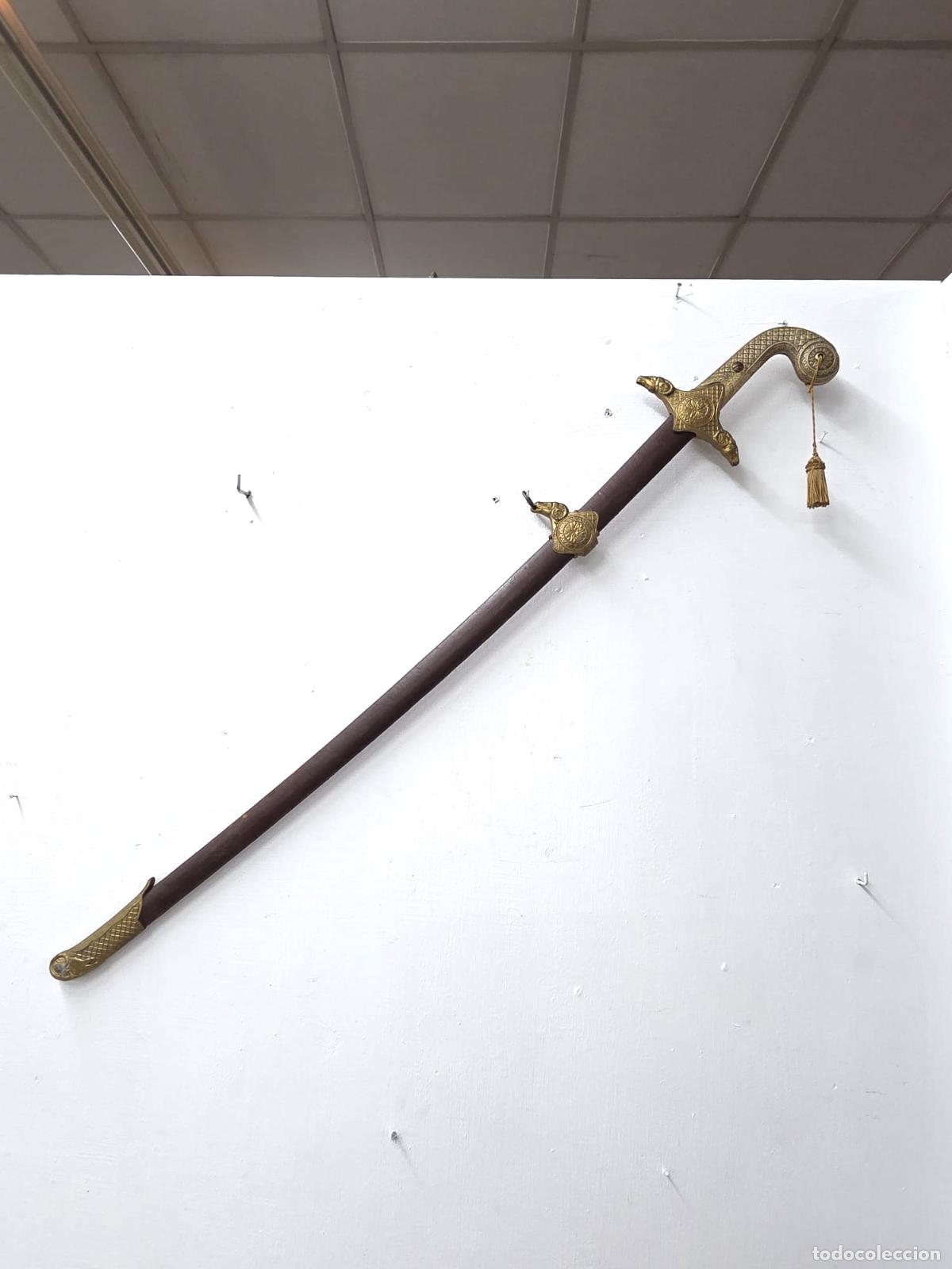 Antig&uuml;edades: Espada antigua con vaina original