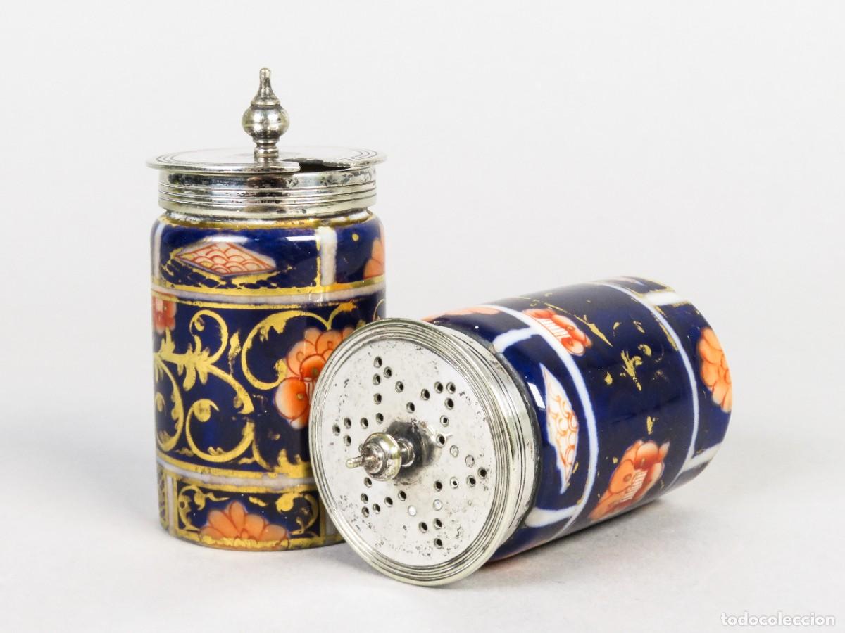 Antig&uuml;edades: Salero y pimentero Porcelana inglesa y metal plateado Copeland siglo XIX
