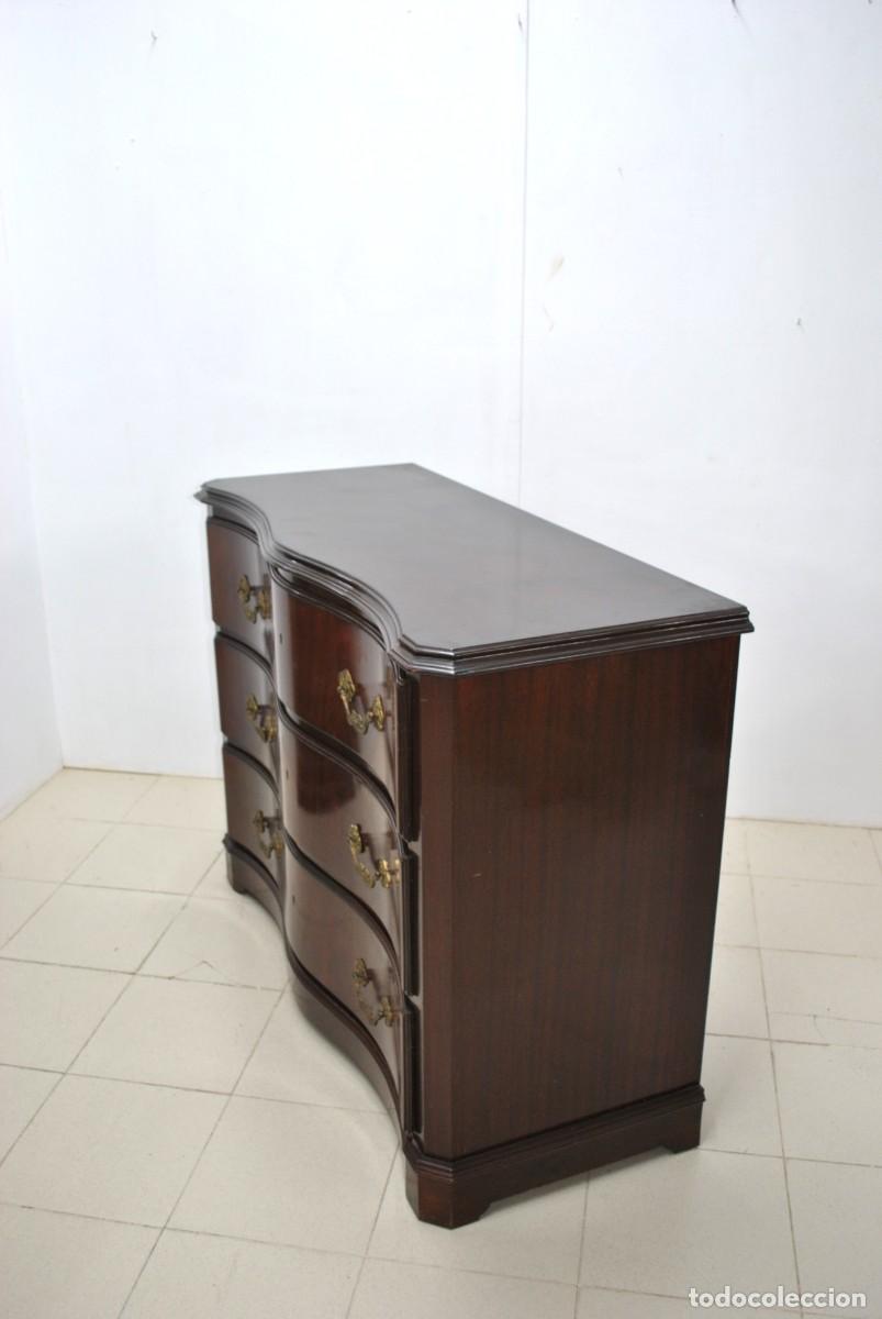 Antig&uuml;edades: Antigua c&oacute;moda bombeada de caoba estilo ingl&eacute;s - Foto 7