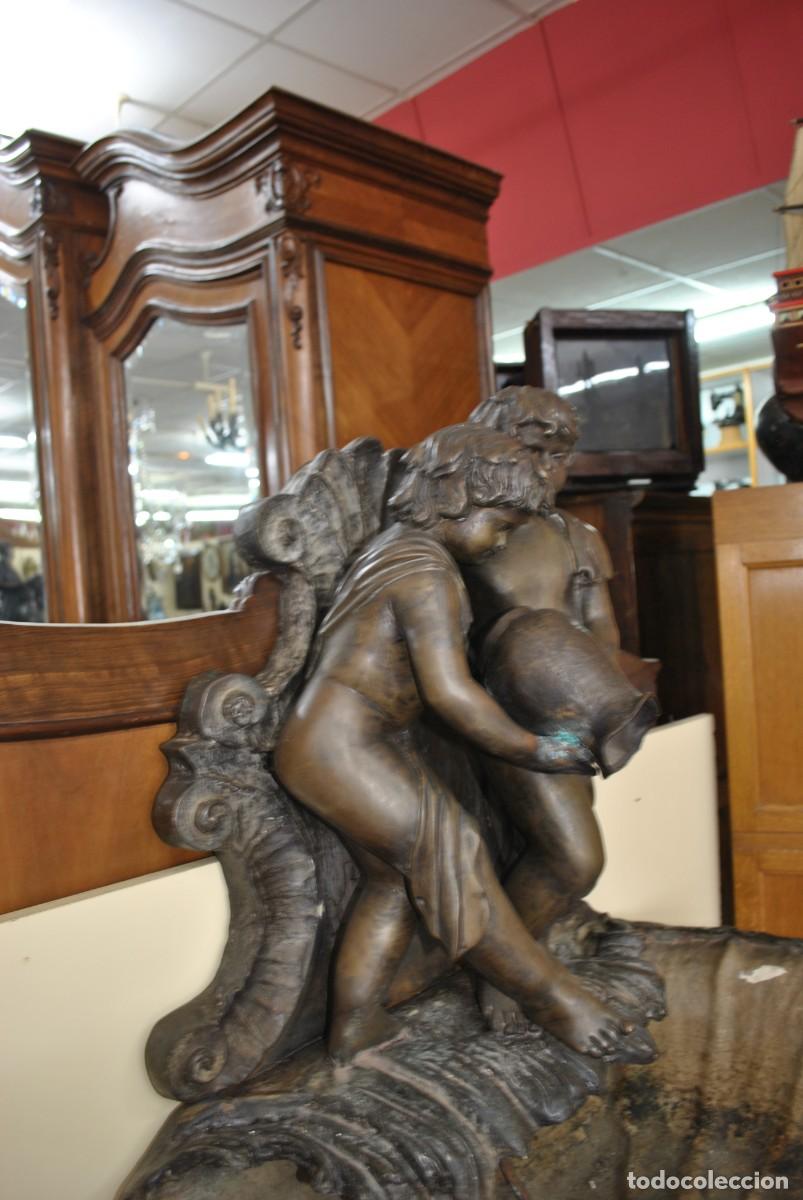 Antig&uuml;edades: Gran fuente escult&oacute;rica de bronce con querubines - Foto 8