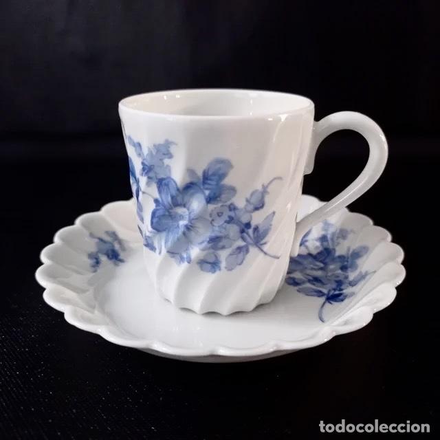 Antig&uuml;edades: Taza y plato de porcelana de Limoges, Francia