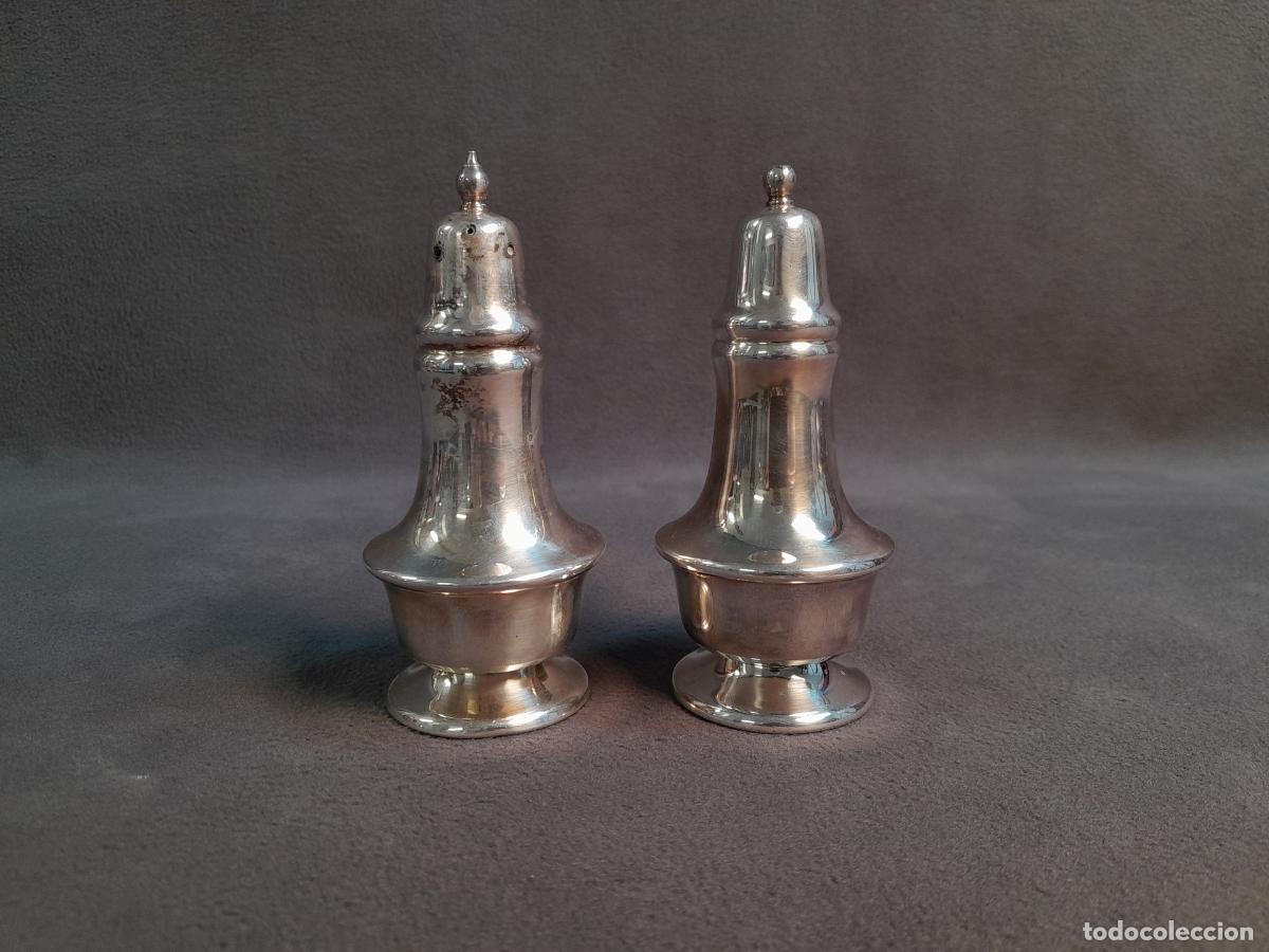 Antiques: CONJUNTO DE SALEROS/PIMENTEROS DE SOBREMESA EN METAL PLATEADO. 1970 CA.