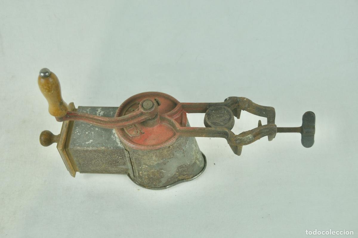 Antig&uuml;edades: Molinillo de pan Elma - Foto 3