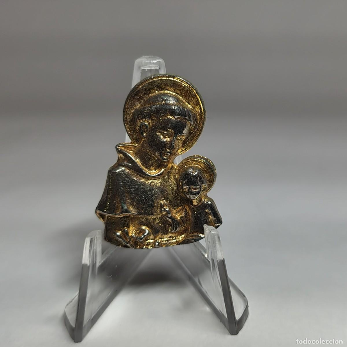 Antig&uuml;edades: Medalla religiosa / Colgante: San Antonio de Padua con el Ni&ntilde;o Jes&uacute;s. M354