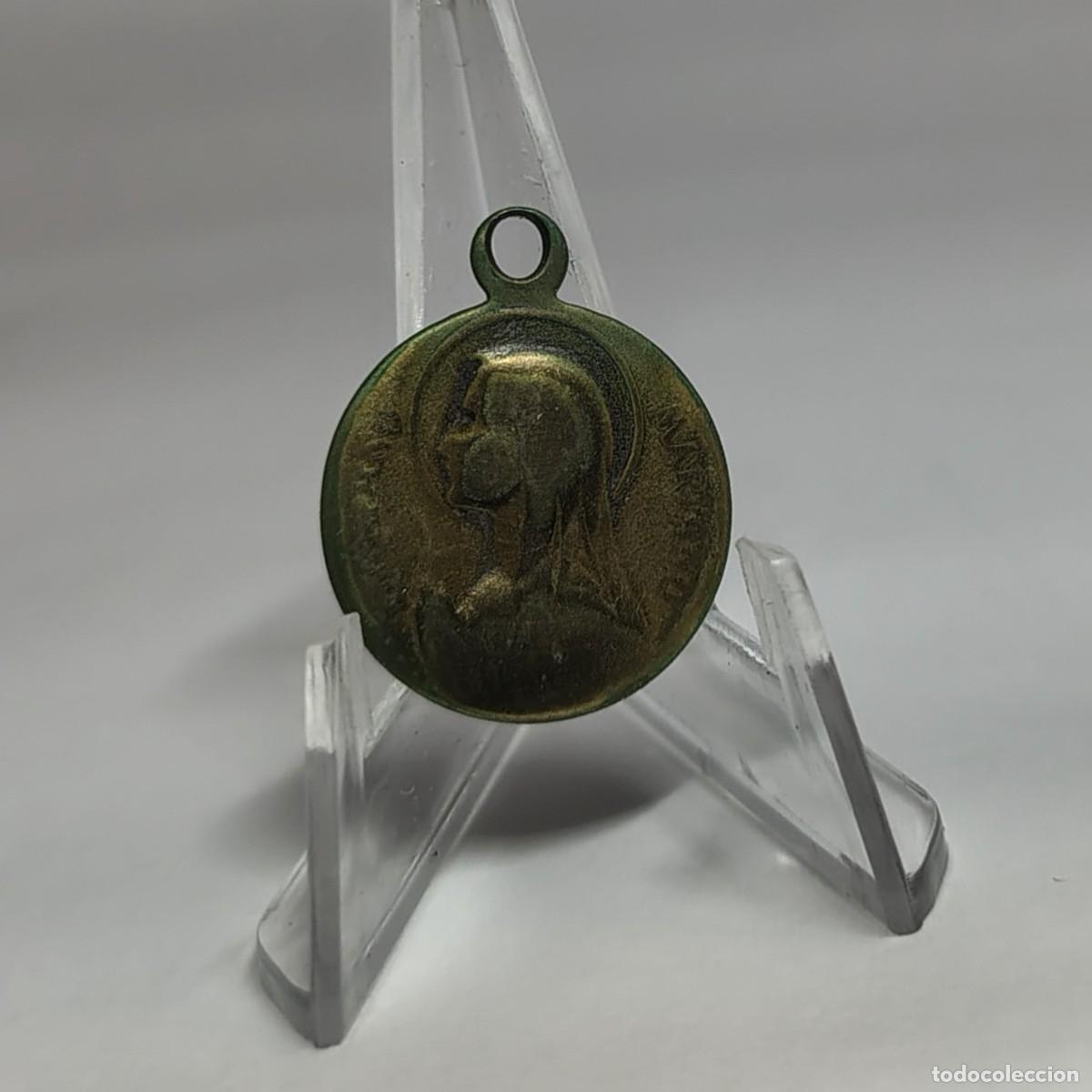 Antig&uuml;edades: Medalla religiosa / Colgante: VIRGEN. M357