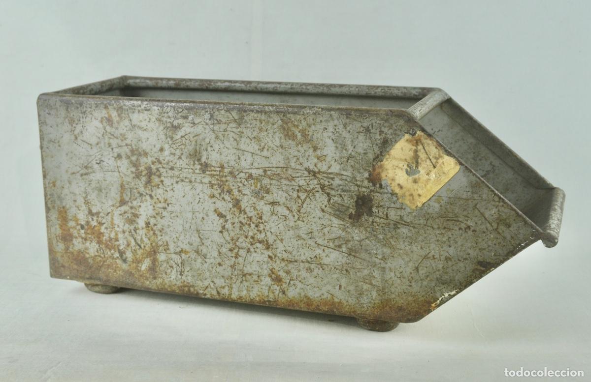 Antig&uuml;edades: Caja industrial francesa de Lyon