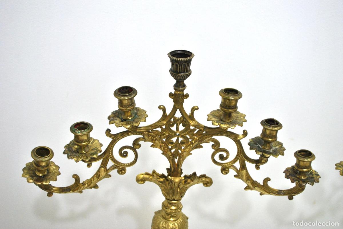 Antig&uuml;edades: Pareja candelabros de bronce 7 velas - Foto 5