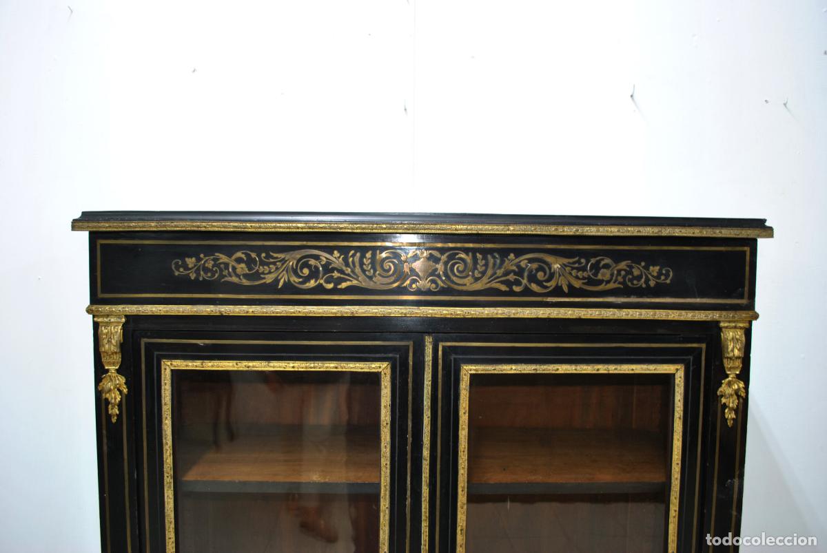 Antig&uuml;edades: Vitrina antigua Napole&oacute;n III - Foto 2