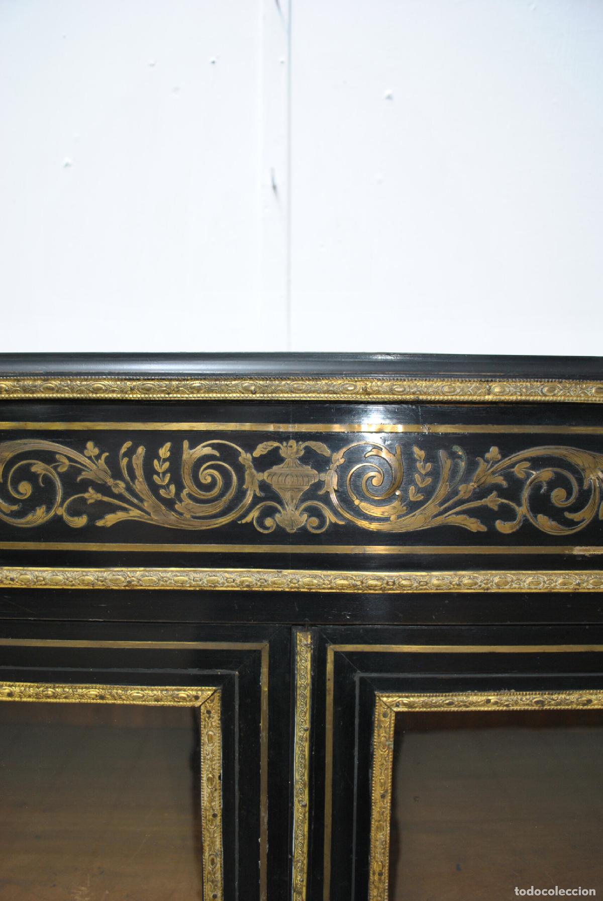 Antig&uuml;edades: Vitrina antigua Napole&oacute;n III - Foto 3