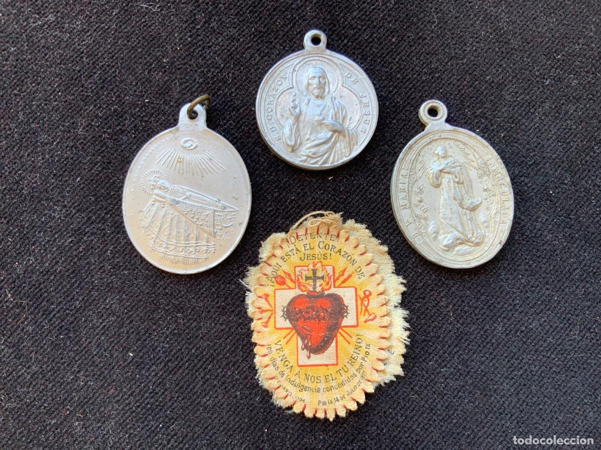 Antiques: Lote detente corazon de jesus en tela y 3 medallas aluminio.