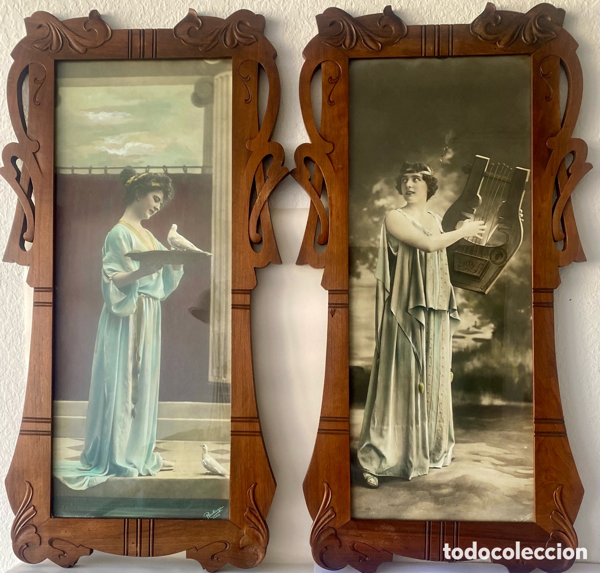 Antig&uuml;edades: Pareja de grandes marcos modernistas Art Nouveau madera roble con litograf&iacute;a coloreadas