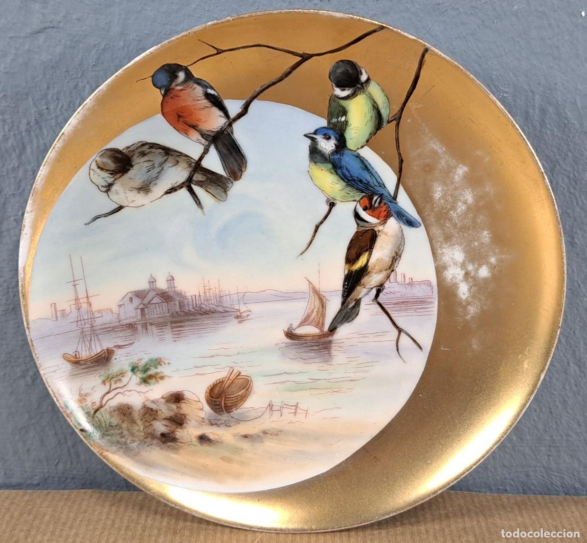 Antig&uuml;edades: Plato de porcelana decorativo &middot; 14 cm &middot; mediados s. XX