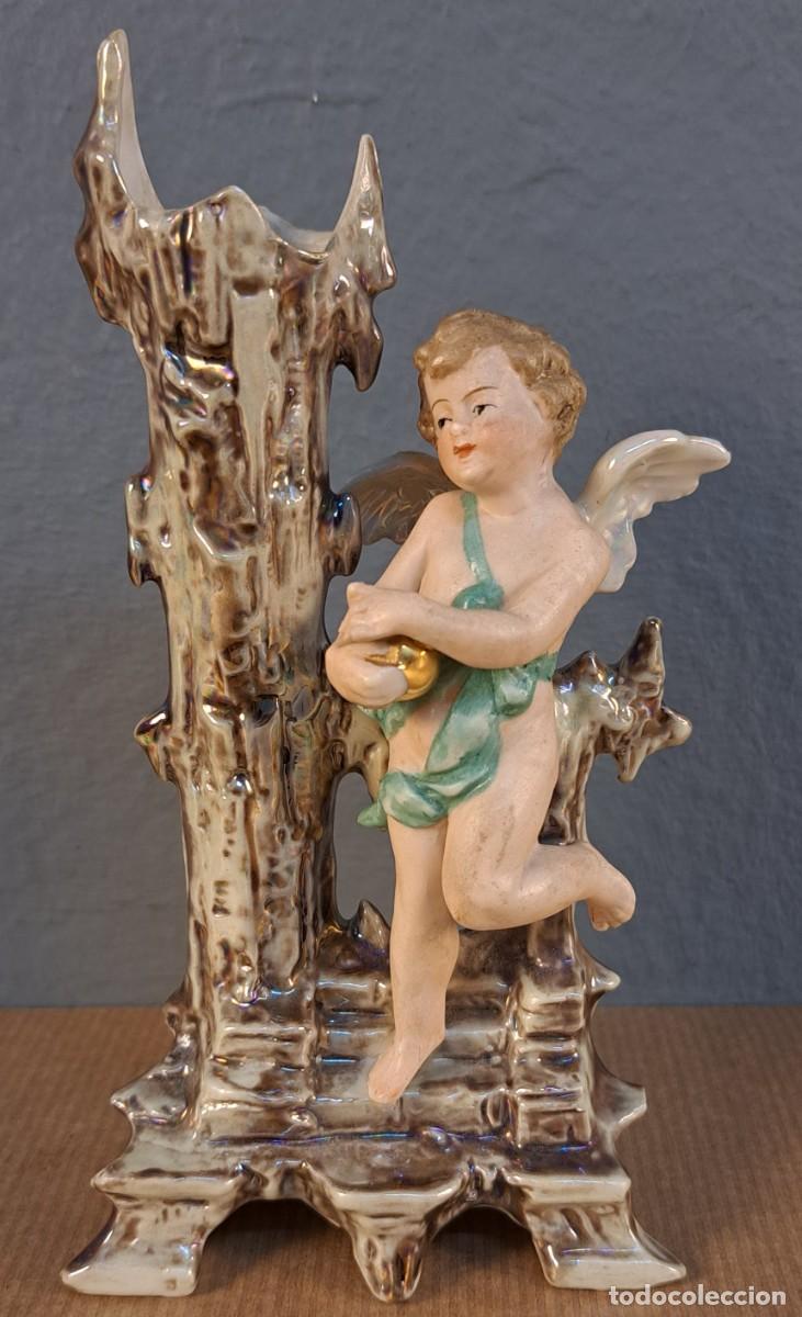 Antig&uuml;edades: Figura de porcelana alemana, primera mitad S. XX