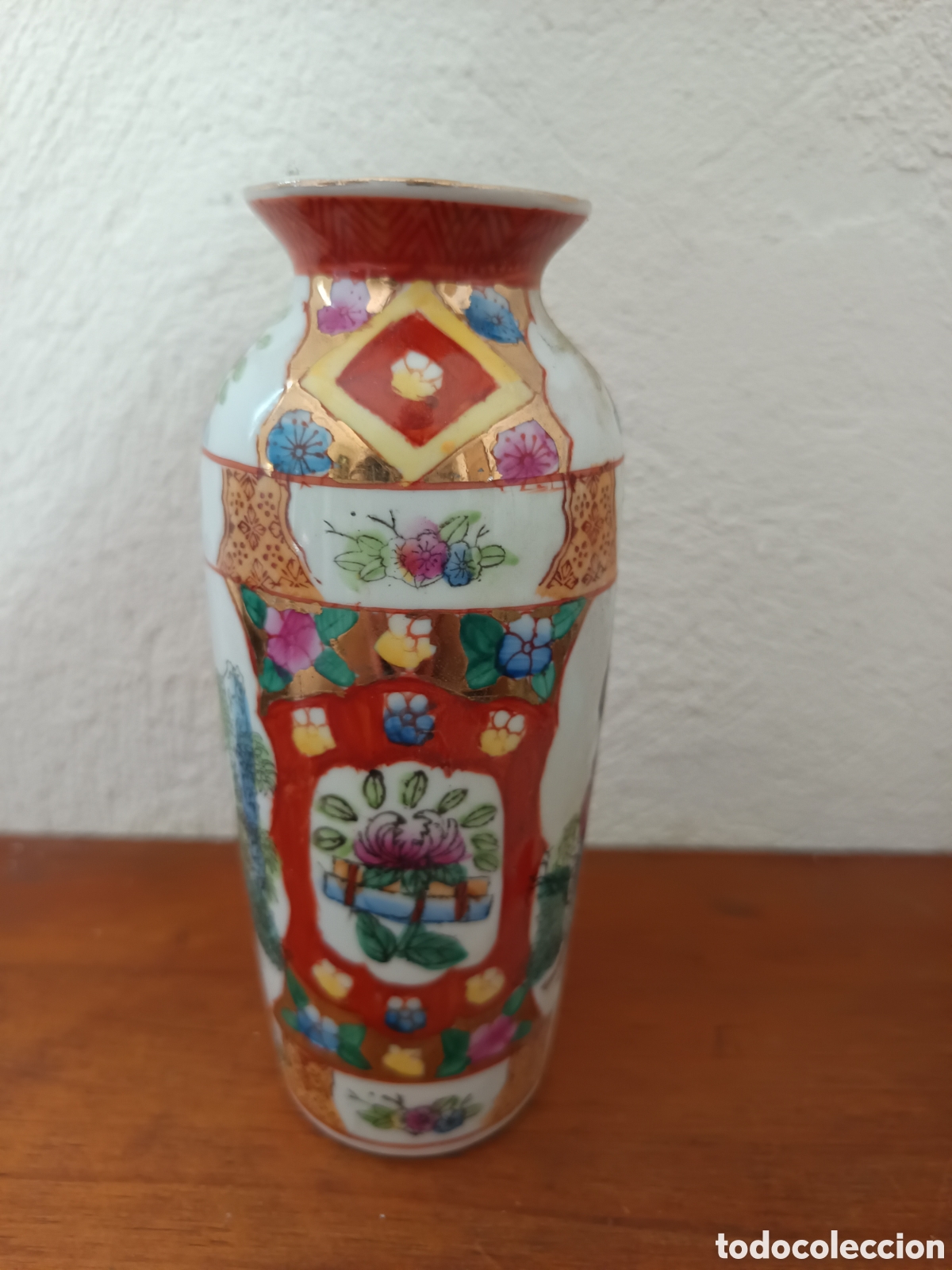 Antig&uuml;edades: Antiguo jarr&oacute;n de porcelana con decoraci&oacute;n de bellas mujeres mediados del XX Republica Popular China