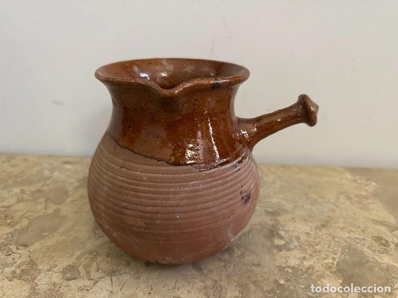 Antig&uuml;edades: ANTIGUA CHOCOLATERA DE BARRO CON ESMALTE