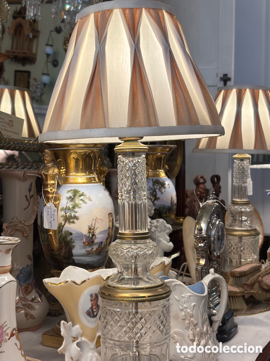 Antiquit&eacute;s: Pareja de l&aacute;mpara sobremesa cristal y bronce con pantalla.
