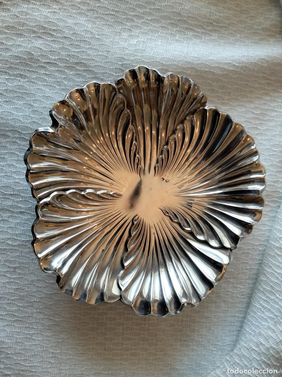 Antig&uuml;edades: BANDEJA PLATA DE LEY OVAL FLOR 16 CM APROX