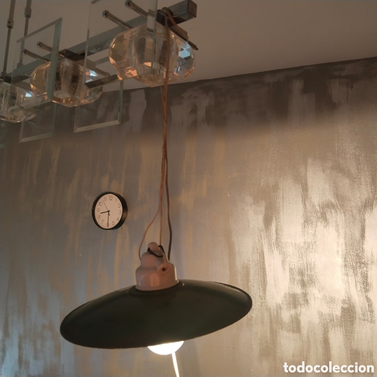 Antig&uuml;edades: L&aacute;mpara industrial y l&aacute;mpara de esmalte - Foto 10