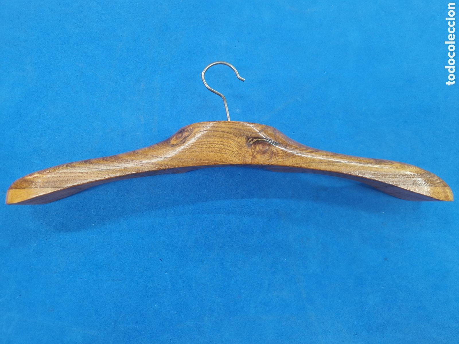 Antig&uuml;edades: Percha,madera de mobila antigua - Foto 3