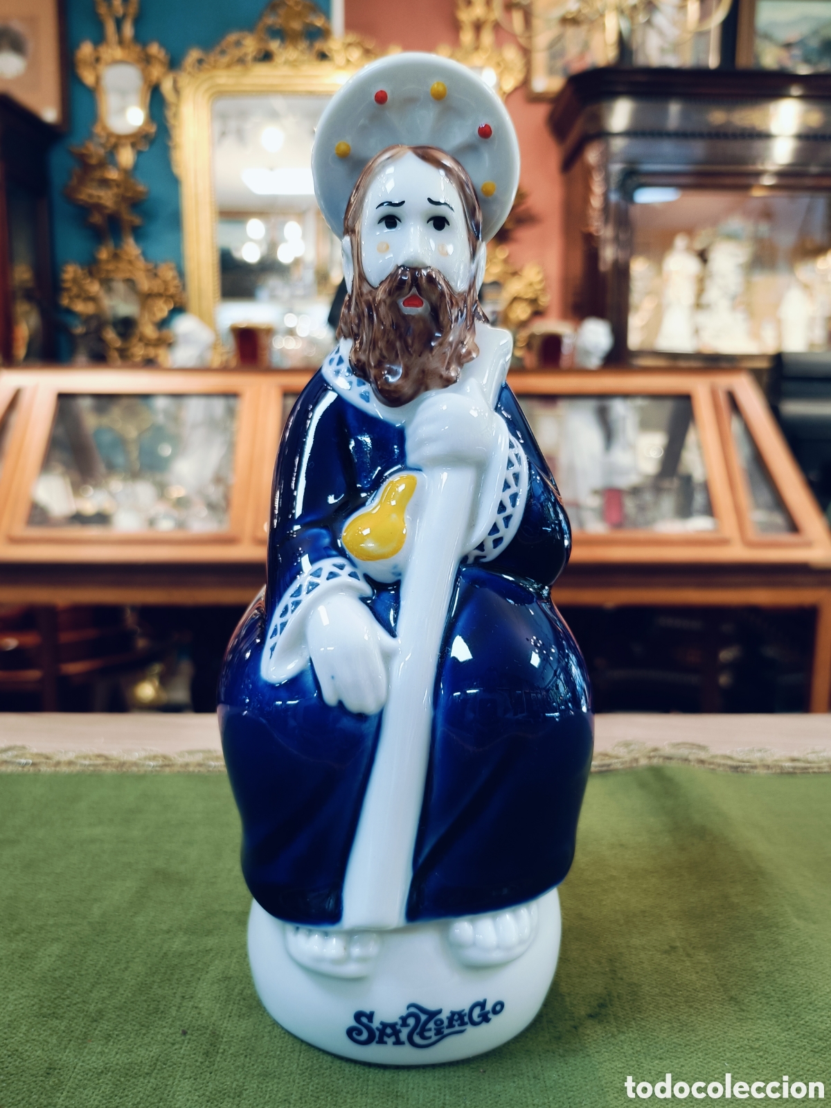 Antig&uuml;edades: SANTIAGO APOSTOL: FIGURA DE PORCELANA GALOS NUMERADA - SELLO BASE &ndash; PIEZA CONMEMORATIVA A&Ntilde;O SANTO