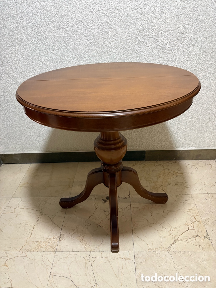 Antig&uuml;edades: Mesa extensible madera de nogal. Pata central. ASM - Foto 1