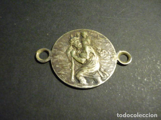 Antig&uuml;edades: SAN CRISTOBAL ANTIGUO APLIQUE METALICO 4 X 2,5 CM