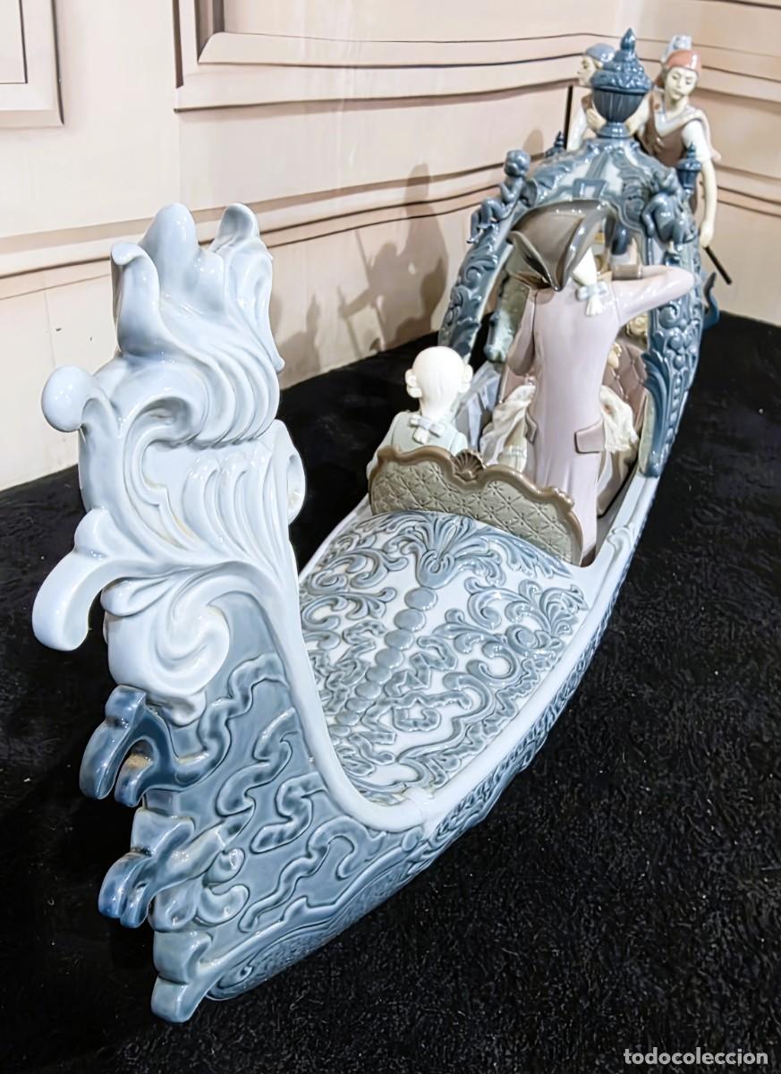 Antig&uuml;edades: Escultura de porcelana brillante Lladr&oacute; titulada &rdquo;G&oacute;ndola Barroca&rdquo;, escultor Francisco Catal&aacute;