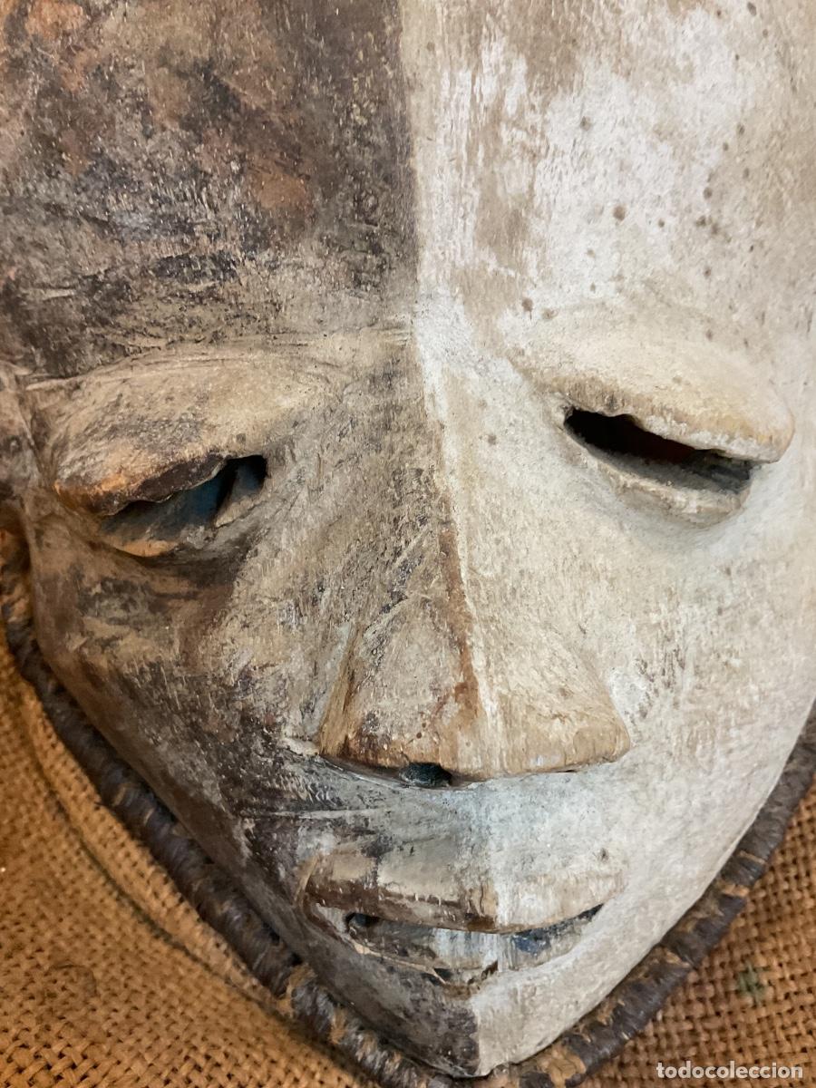 Antig&uuml;edades: M&aacute;scara africana del Congo - Foto 3