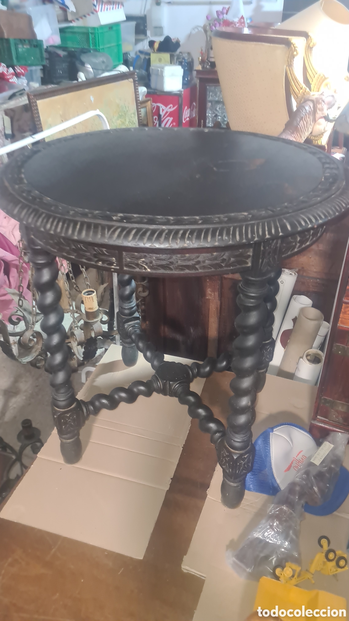 Antig&uuml;edades: Mesa auxiliar espa&ntilde;ola antigua