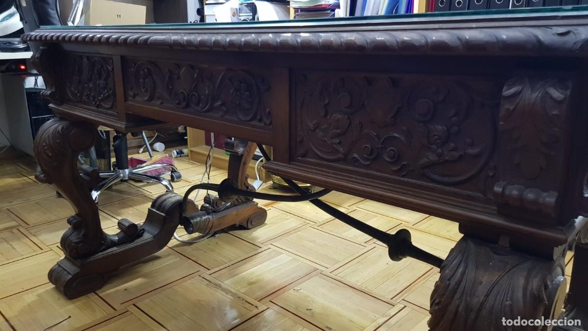 Antig&uuml;edades: Despacho completo renacentista firmado