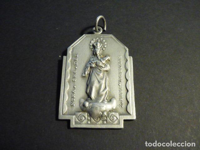 Antig&uuml;edades: JARAIZ DE LA VERA CACERES NUESTRA SE&Ntilde;ORA DEL SALOBRAL ANTIGUA MEDALLA EN ALUMINIO 3,4 X 5,3 CM