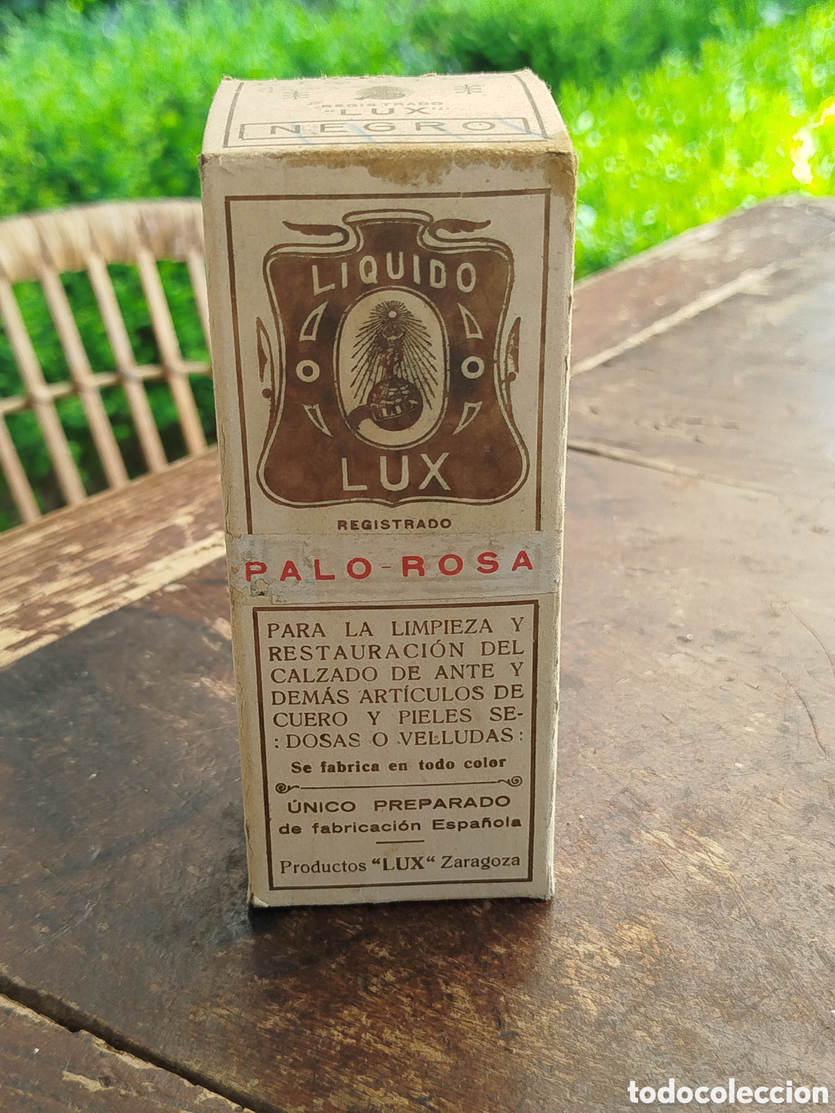 Antig&uuml;edades: Caja de l&iacute;quido LUX para calzado