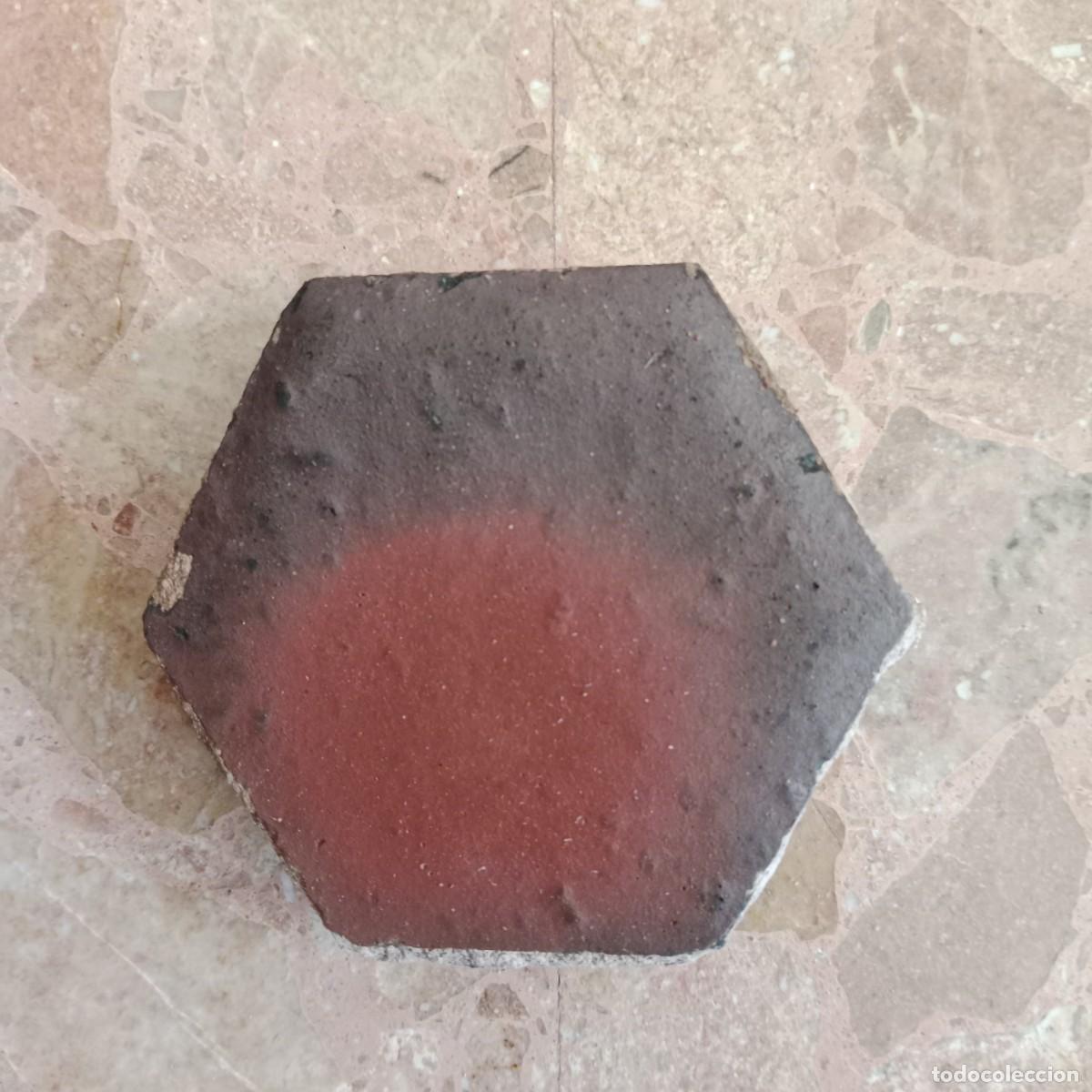 Antig&uuml;edades: UNA PIEZA HEXAGONAL - BALDOSA HIDRA&Uacute;LICA - MOSAICO MIGUEL NOLLA S.A. MELIANA(VALENCIA)-A&Ntilde;O 1930.
