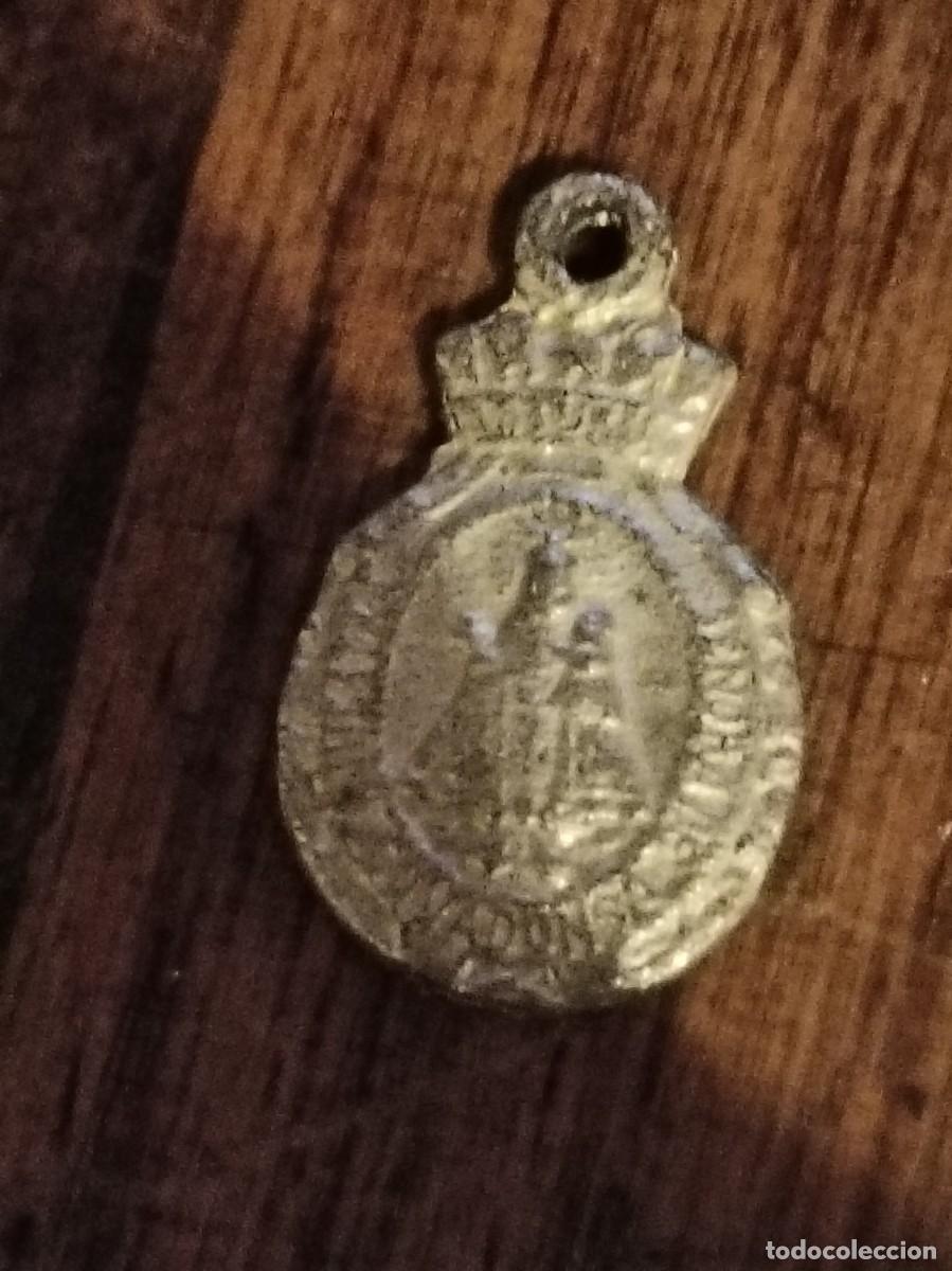 Antig&uuml;edades: MEDALLA RELIGIOSA VIRGEN DE COVADONGA ASTURIAS