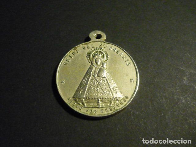 Antig&uuml;edades: MANILA FILIPINAS REINA DEL STO. ROSARIO MEDALLA SANTO DOMINGO 3,2 CM
