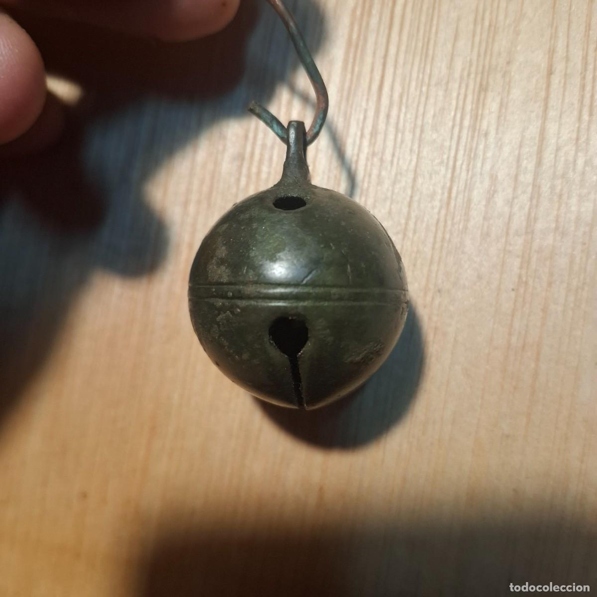 Antig&uuml;edades: Antiguo y grande xascabel de bronce