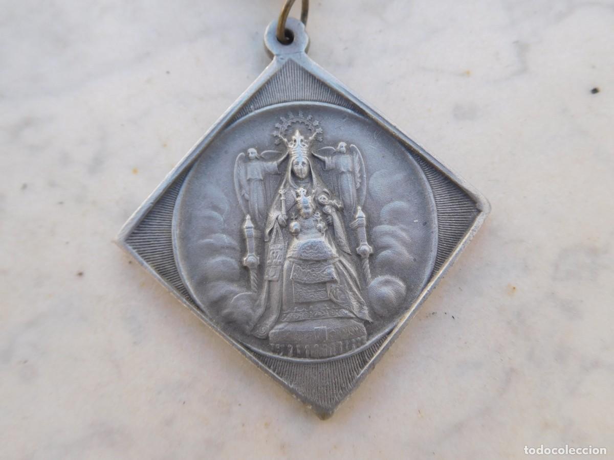 Antig&uuml;edades: Medalla antigua de Ntra. Sra. de la Merced - Foto 2