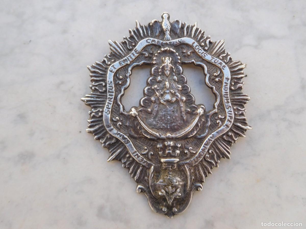 Antig&uuml;edades: Medalla antigua de Ntra. Sra. del Rocio Ayamonte