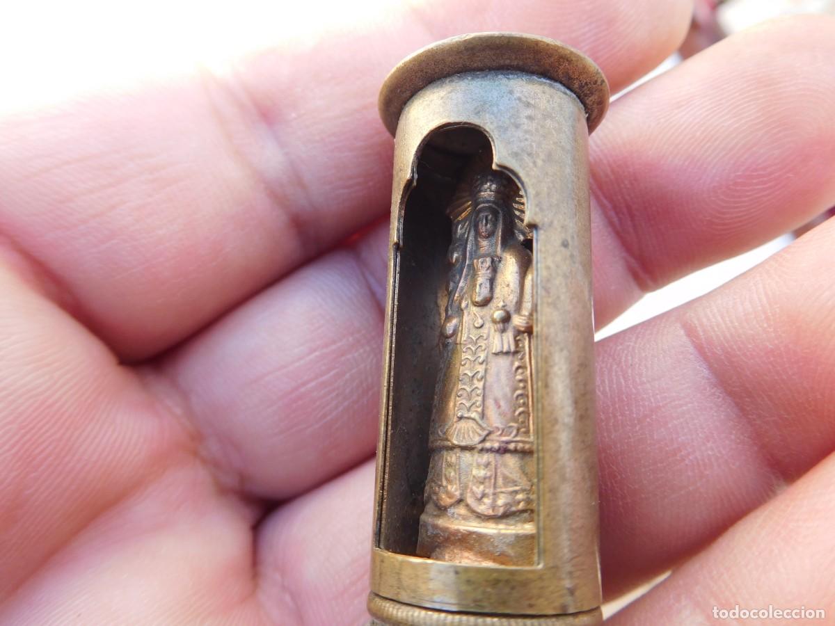 Antig&uuml;edades: Capsula antigua giratoria con virgen en el interior