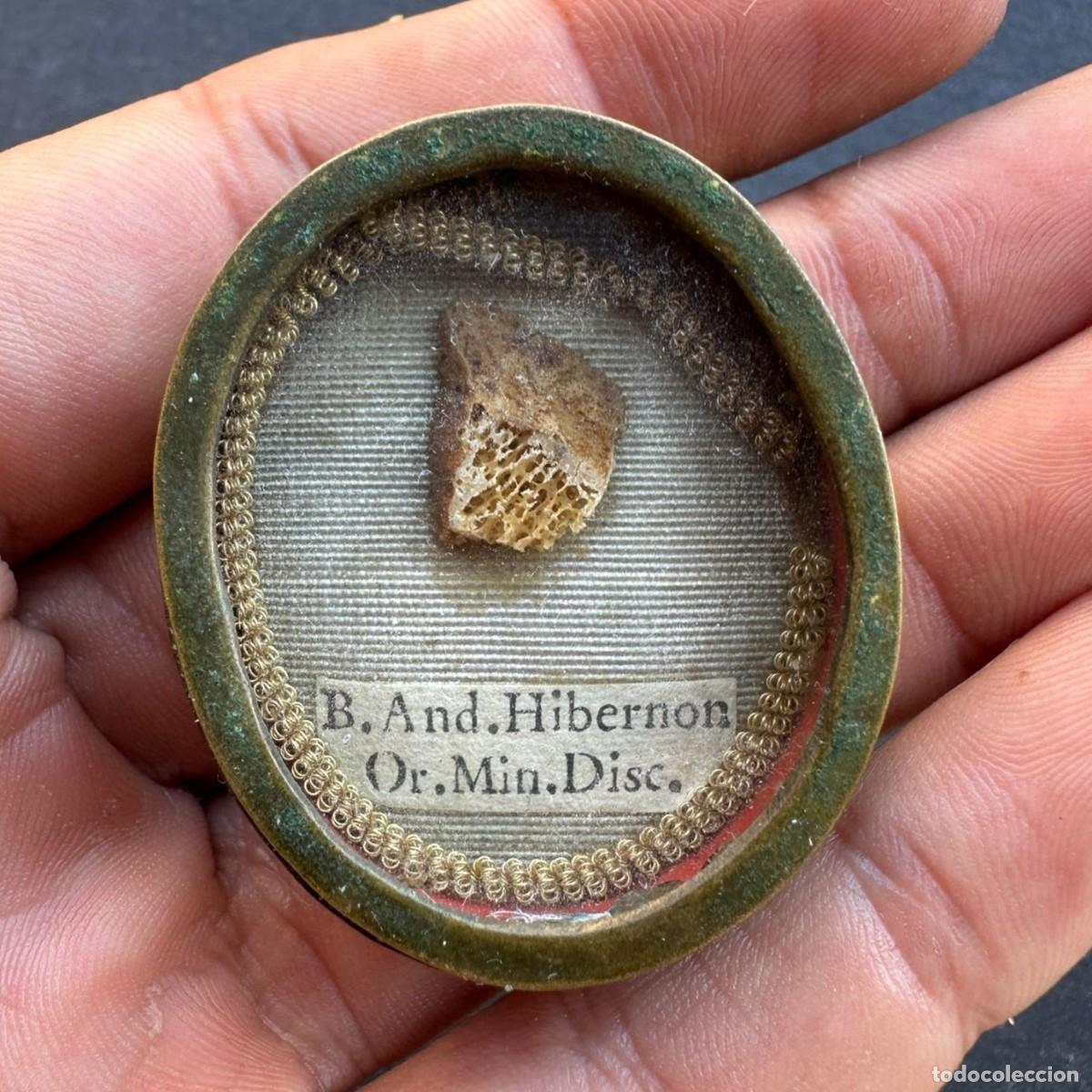 Antig&uuml;edades: s. XVIII - RELIQUIA DE SAN ANDR&Eacute;S HIBERN&Oacute;N - SELLO DE LACRE DEL CARDENAL FABIAN Y FUERO - GANDIA