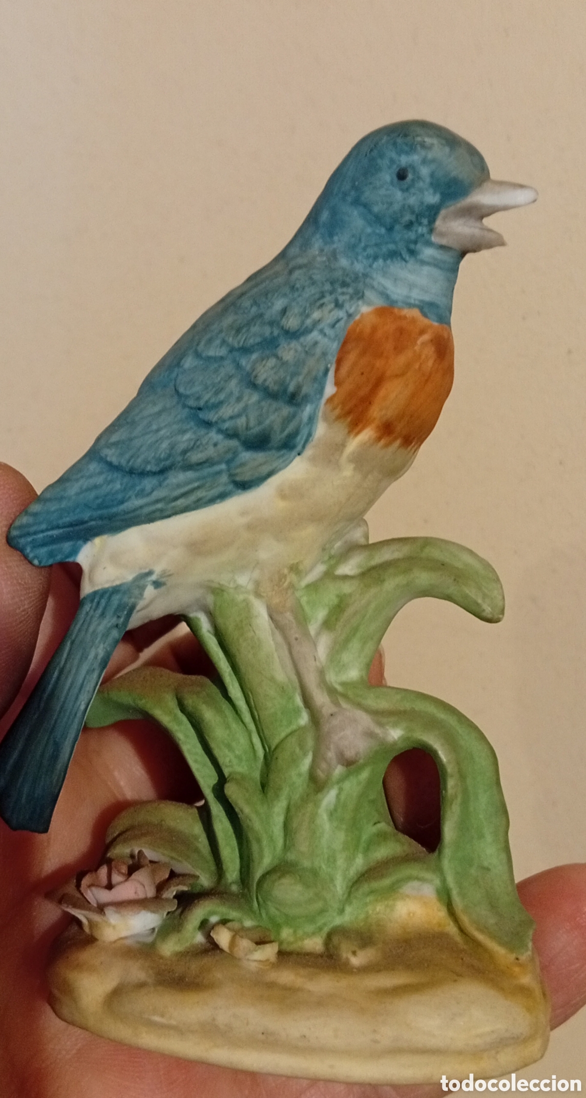 Antiguidades: Precioso pajarito decorativo Japones de porcelana Biscuit