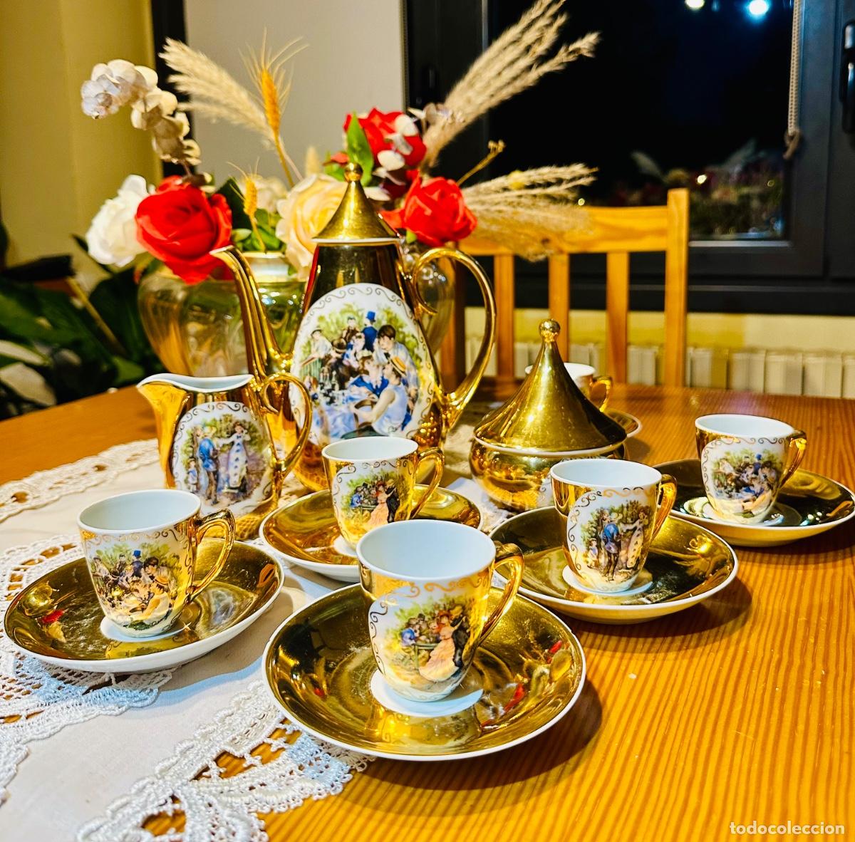 Antig&uuml;edades: Elegante Juego de Caf&eacute; / T&eacute; Vintage - Porcelana Dorada Ba&ntilde;o de Oro - Escenas Estilo Fragonard
