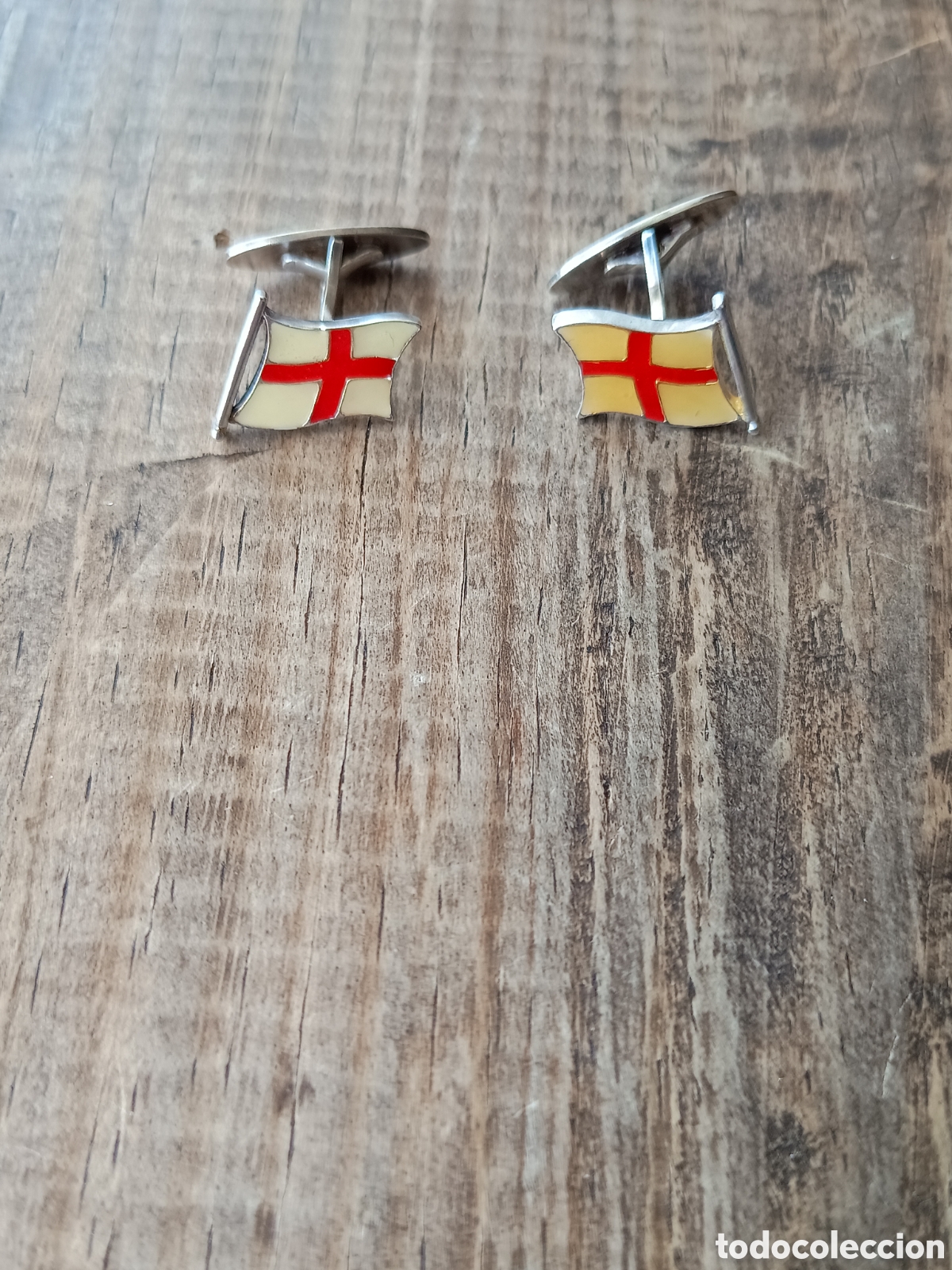 Antig&uuml;edades: PAREJA DE GEMELOS CON LA BANDERA INGLESA
