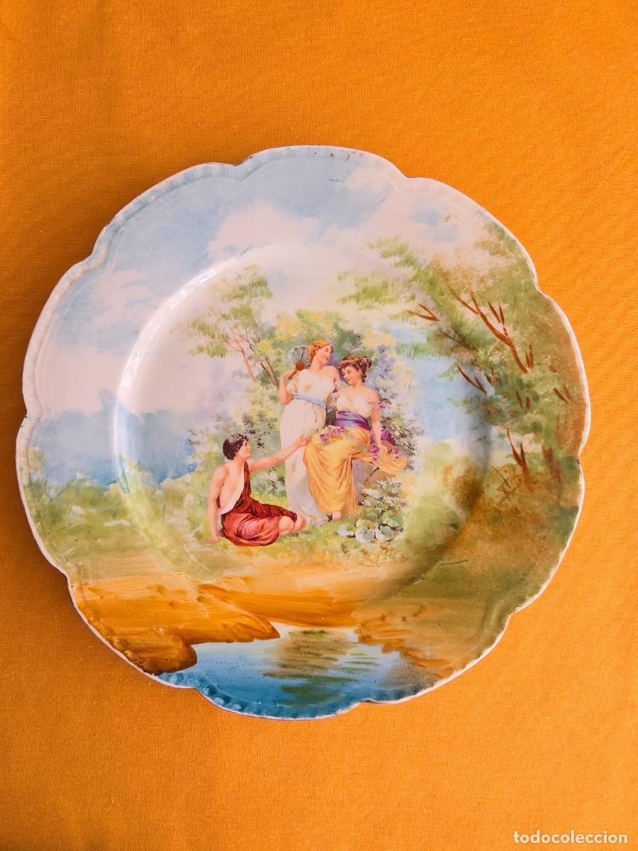 Antig&uuml;edades: Antiguo plato decorativo porcelana Limoges - William Gu&eacute;rin W.G.&Co. Escena mitol&oacute;gica ninfas -