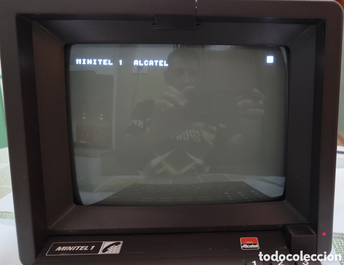 Antig&uuml;edades: Minitel 1 Alcatel,ordenador de sobremesa antiguo
