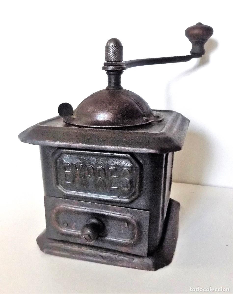 Antig&uuml;edades: MOLINILLO MET&Aacute;LICO DE CAF&Eacute; MARCA EXPRES. ESPA&Ntilde;A. CA. 1945/1955