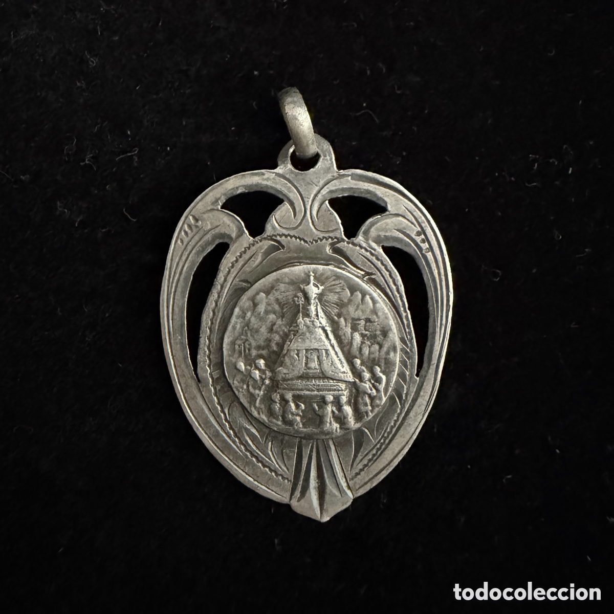 Antig&uuml;edades: Medalla antigua de plata Virgen de Montserrat - Modernista