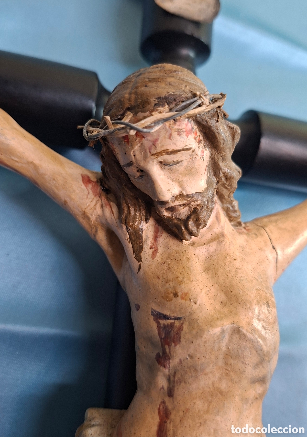 Antig&uuml;edades: Talla Cristo policromado S. XIX