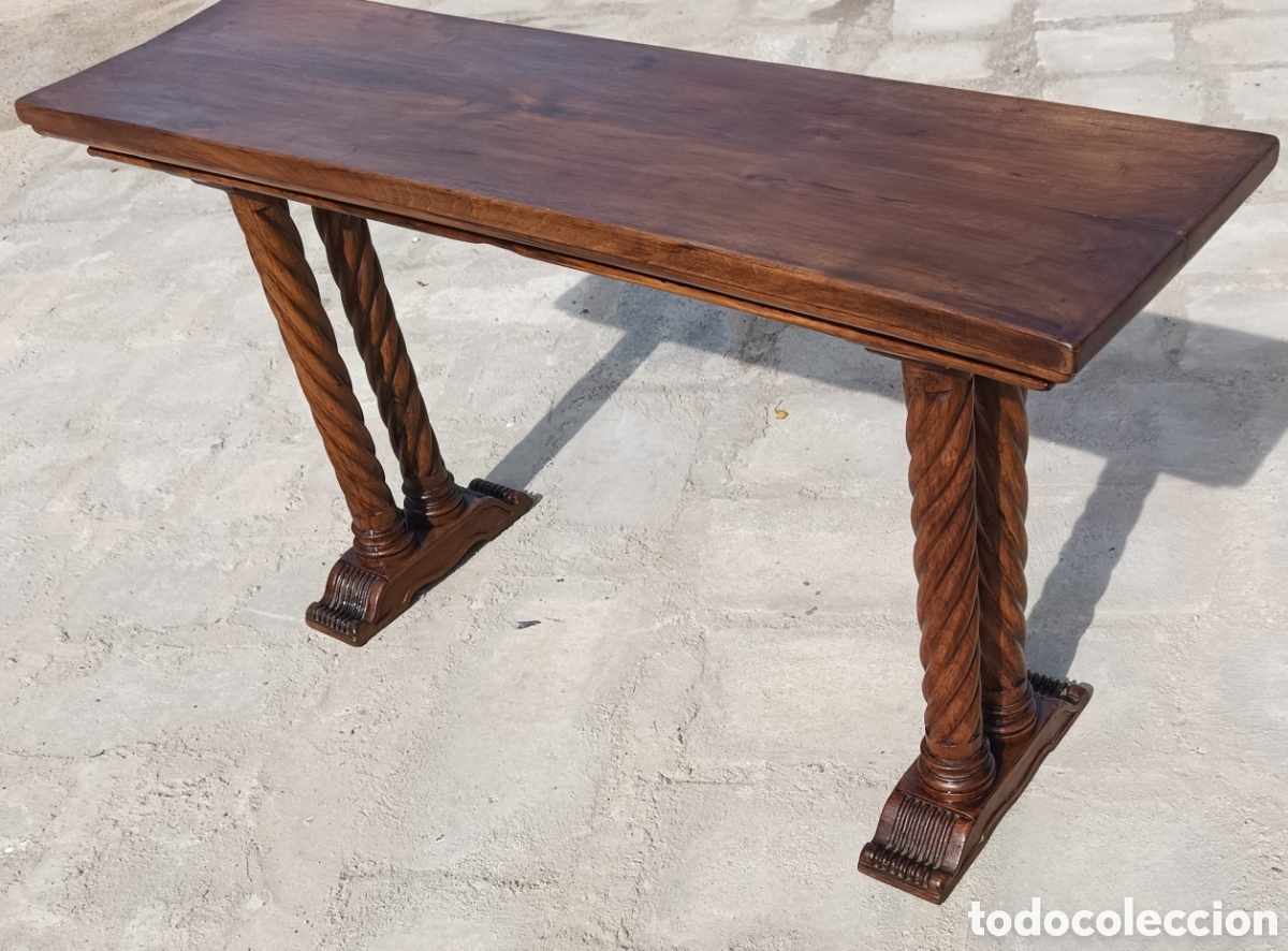 Antig&uuml;edades: Mesa de recibidor de madera maciza